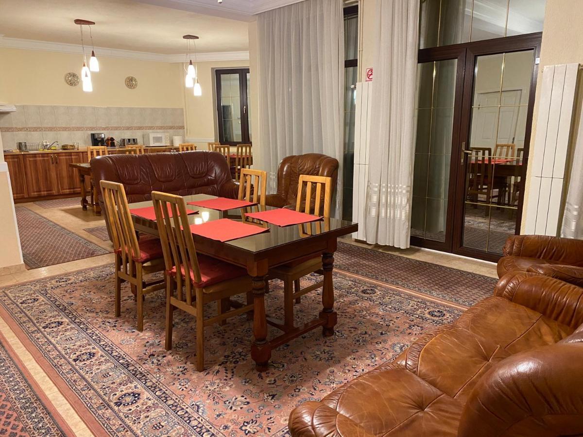 Vila Phoenix Aparthotel Predeal Esterno foto