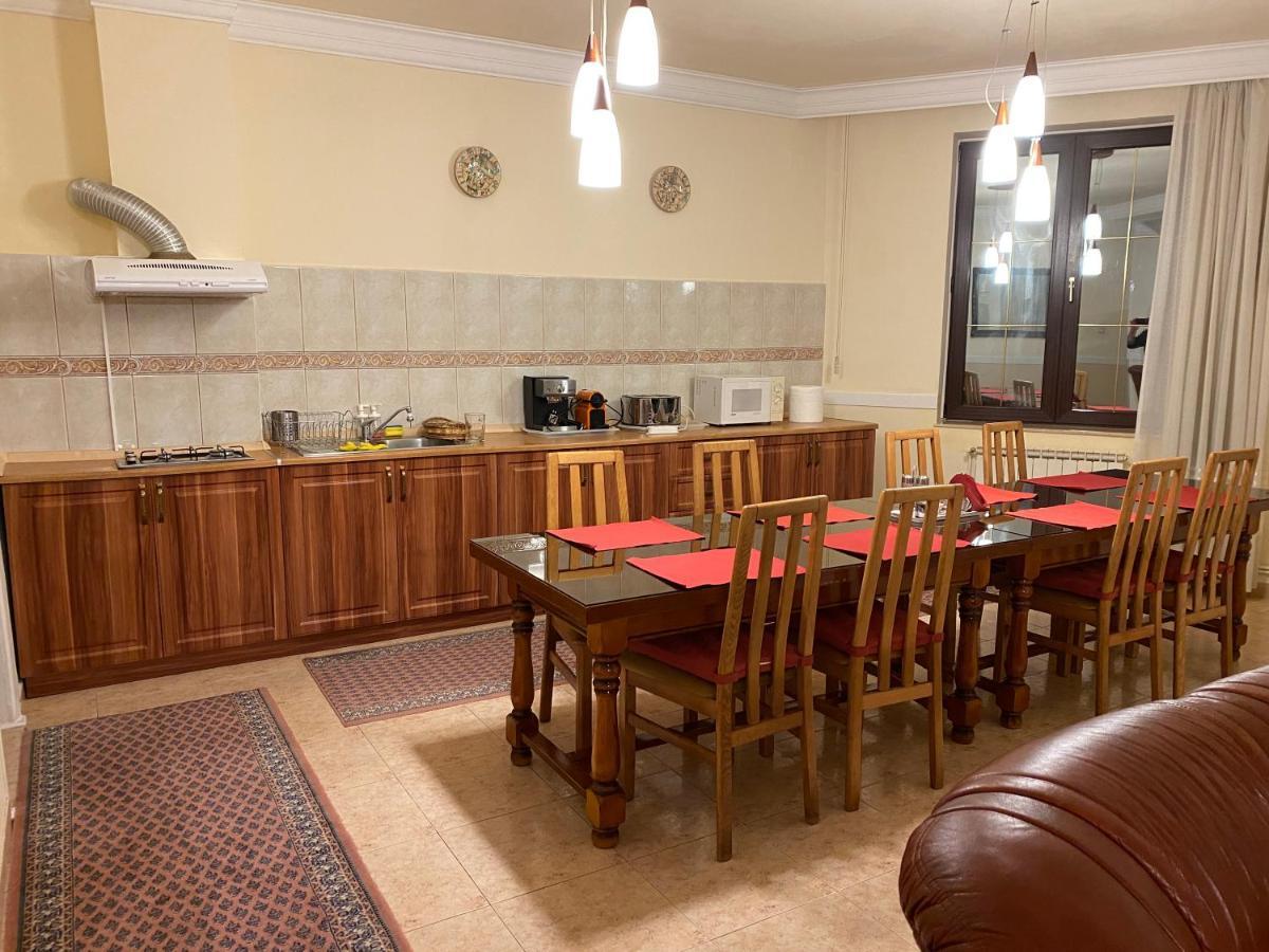 Vila Phoenix Aparthotel Predeal Esterno foto